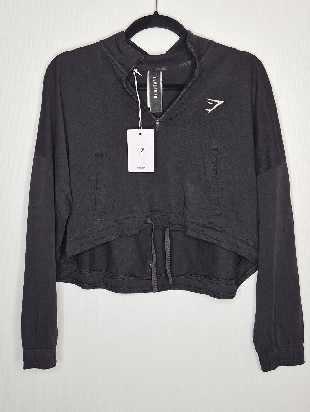 NWT Gymshark Black Cropped Pullover Size Medium